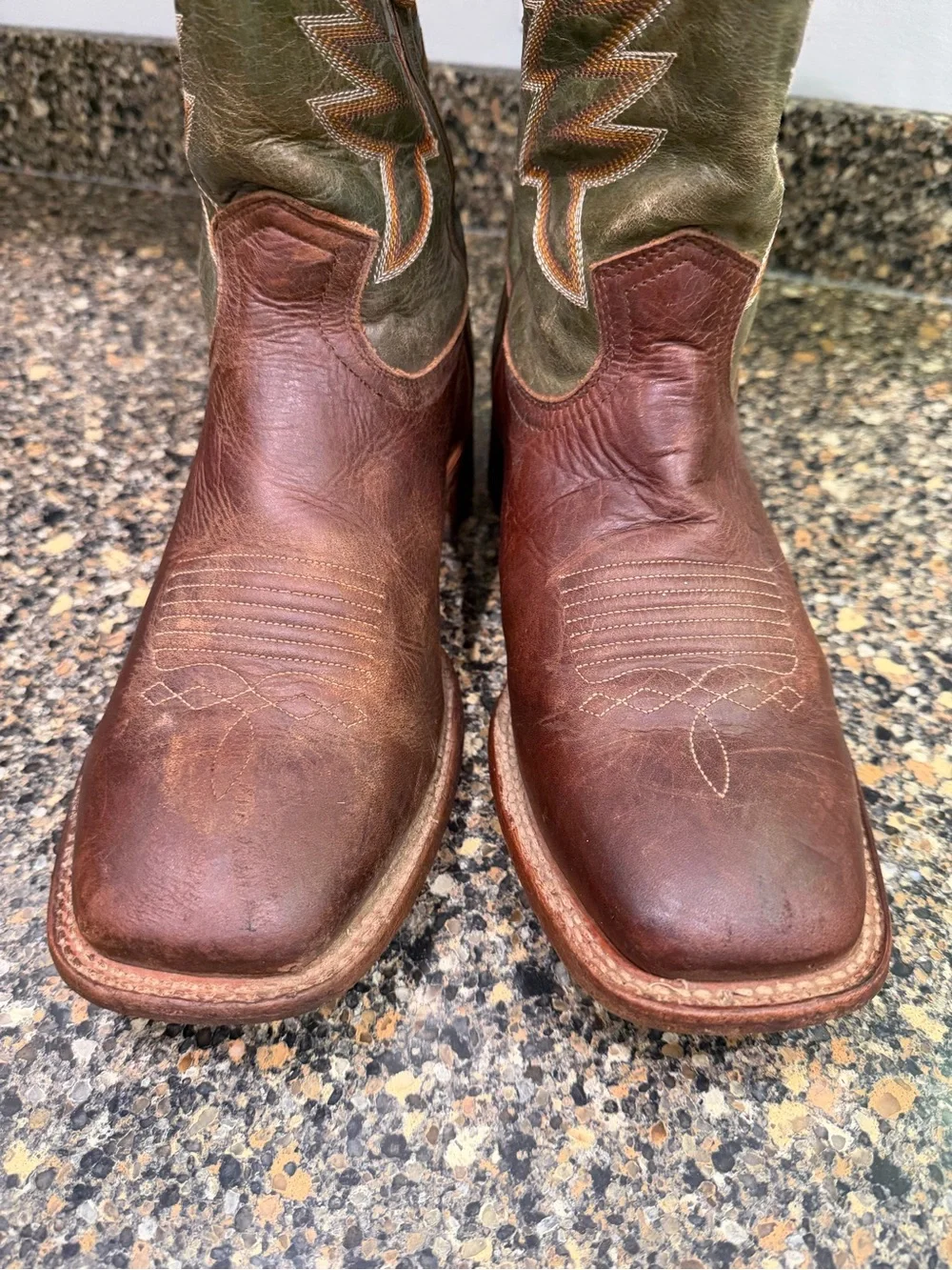 Men's Cody James 10.5 Brown and Olive Western Cowboy Boots